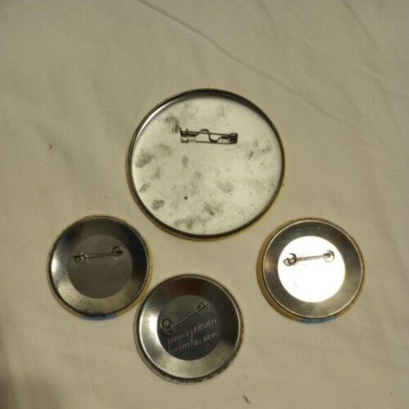 Four Vintage Author/Reading Button Pins - Picture 6 of 6